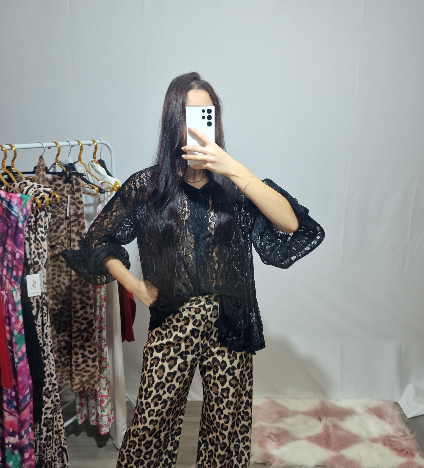 Molli|Camicia nera in pizzo