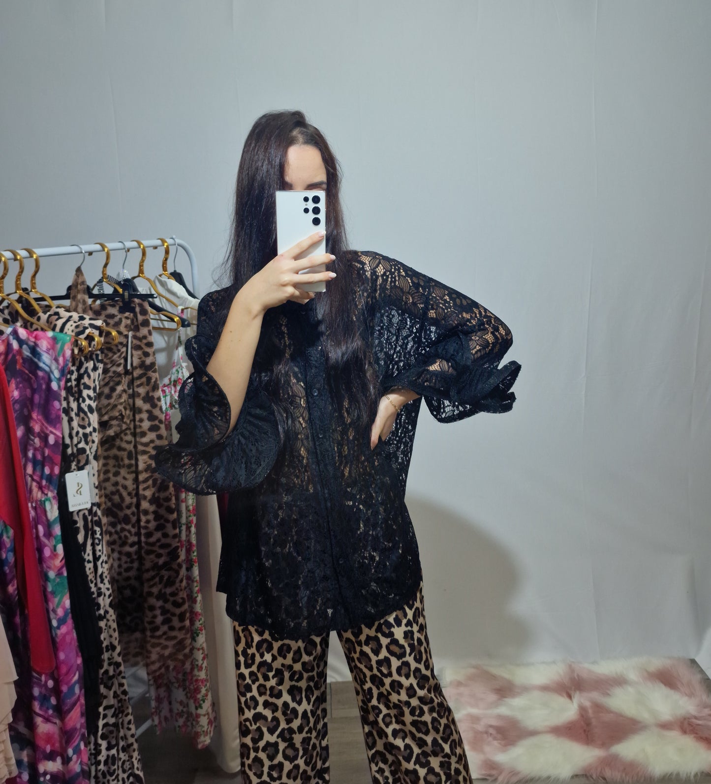 Molli|Camicia nera in pizzo