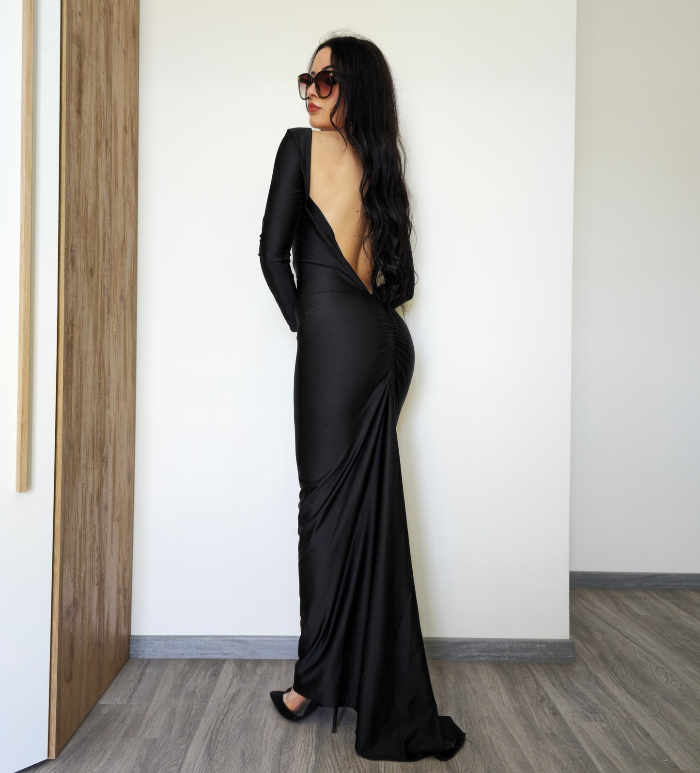 Lary|Abito lungo elegante con schiena scoperta