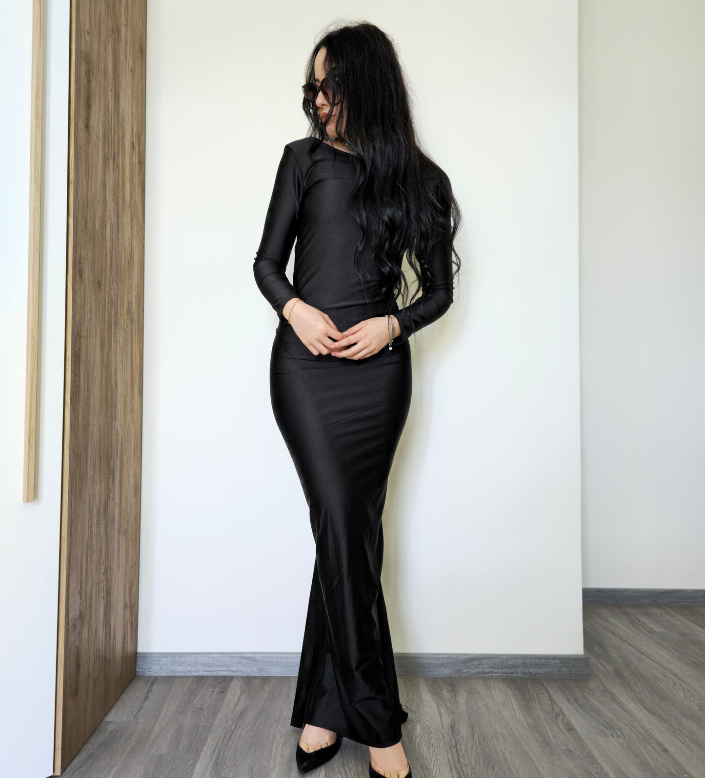 Lary|Abito lungo elegante con schiena scoperta